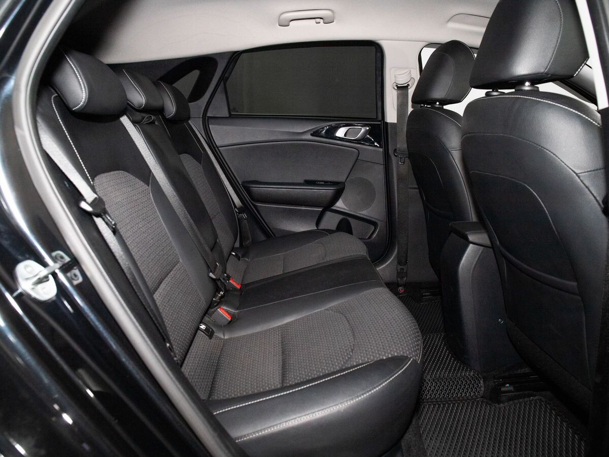 Kia Ceed 2020 - фото автомобиля