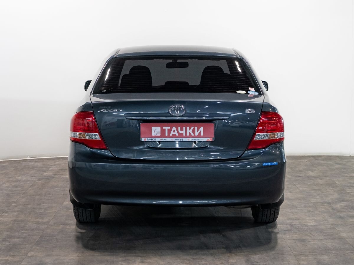 Toyota Corolla 2010 - фото автомобиля