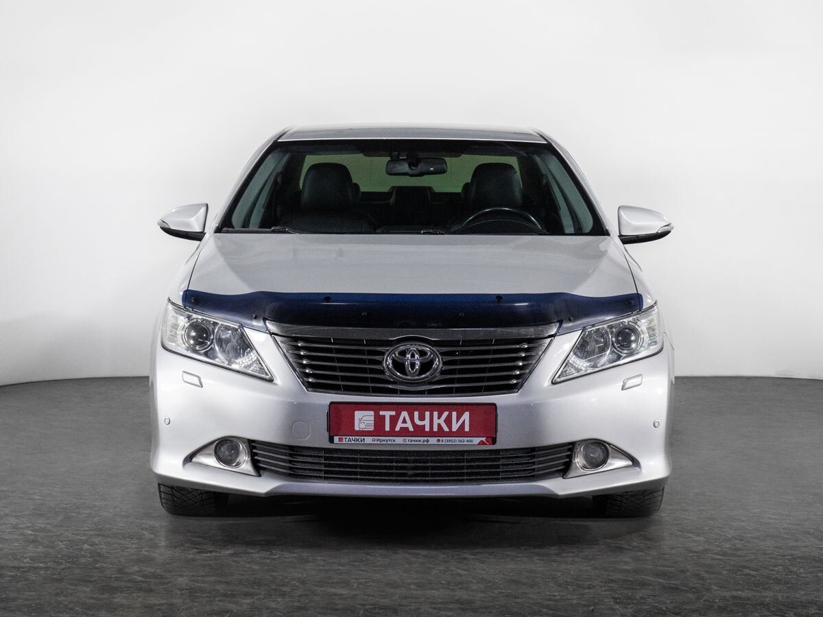 Toyota Camry 2014 - фото автомобиля