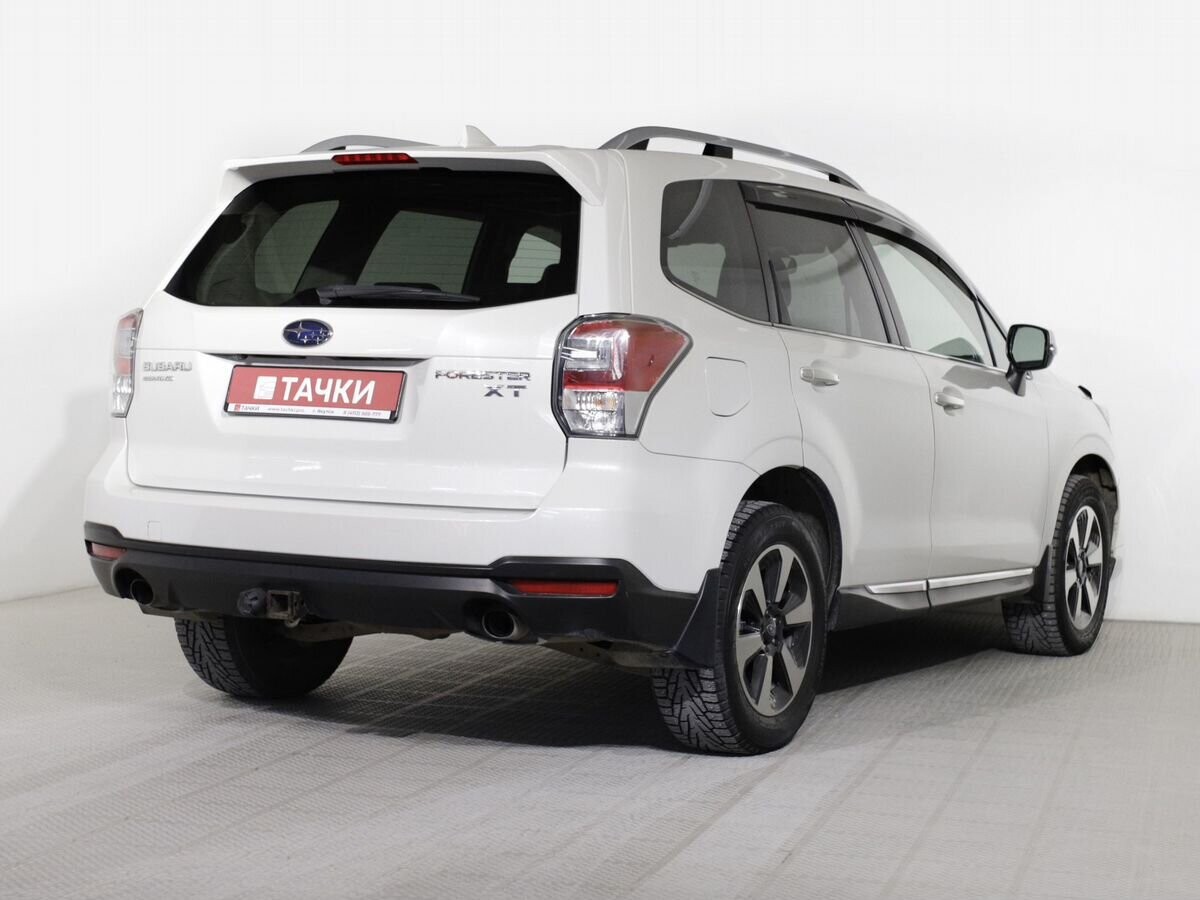 Subaru Forester 2016 - фото автомобиля