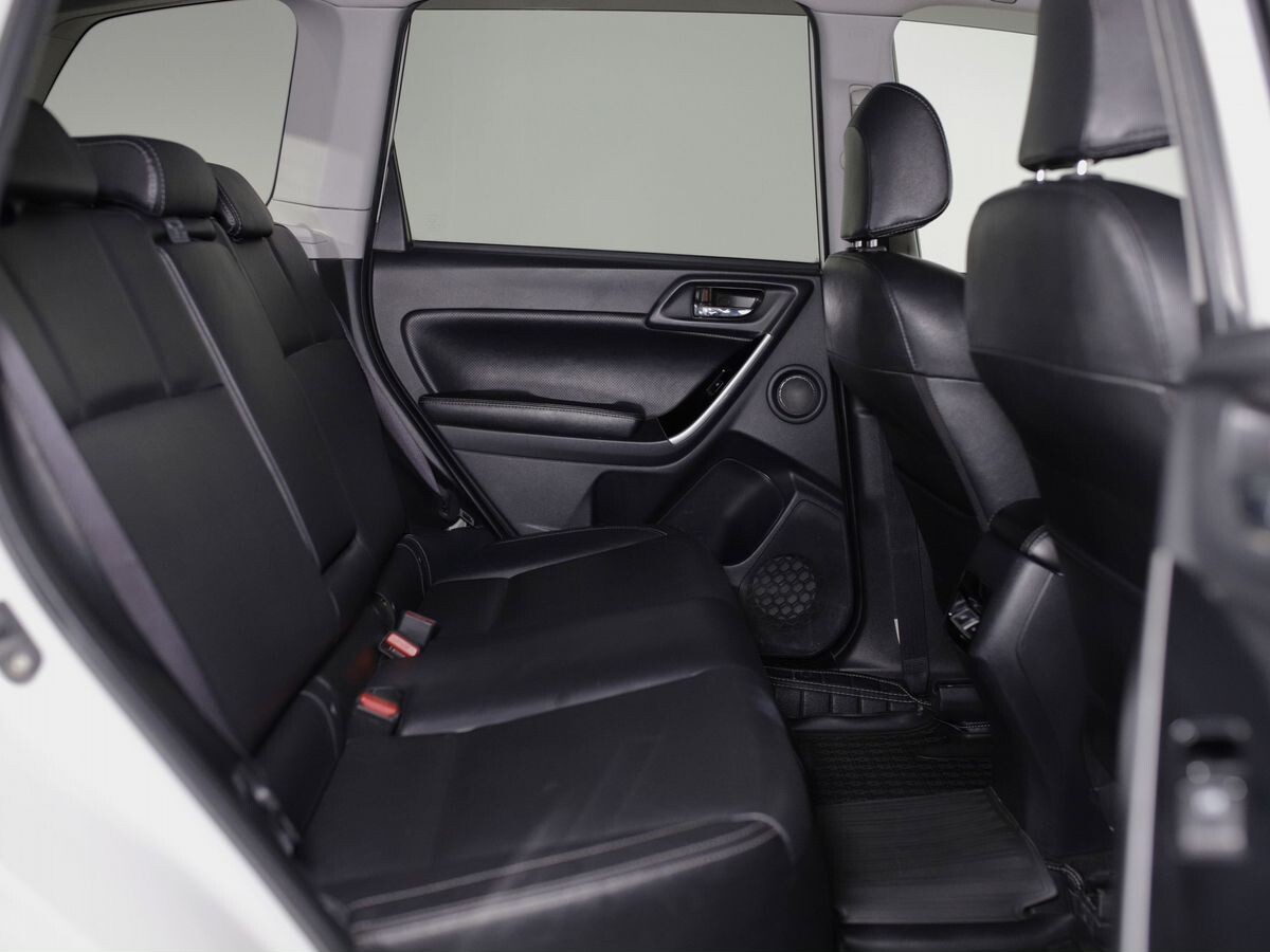 Subaru Forester 2016 - фото автомобиля