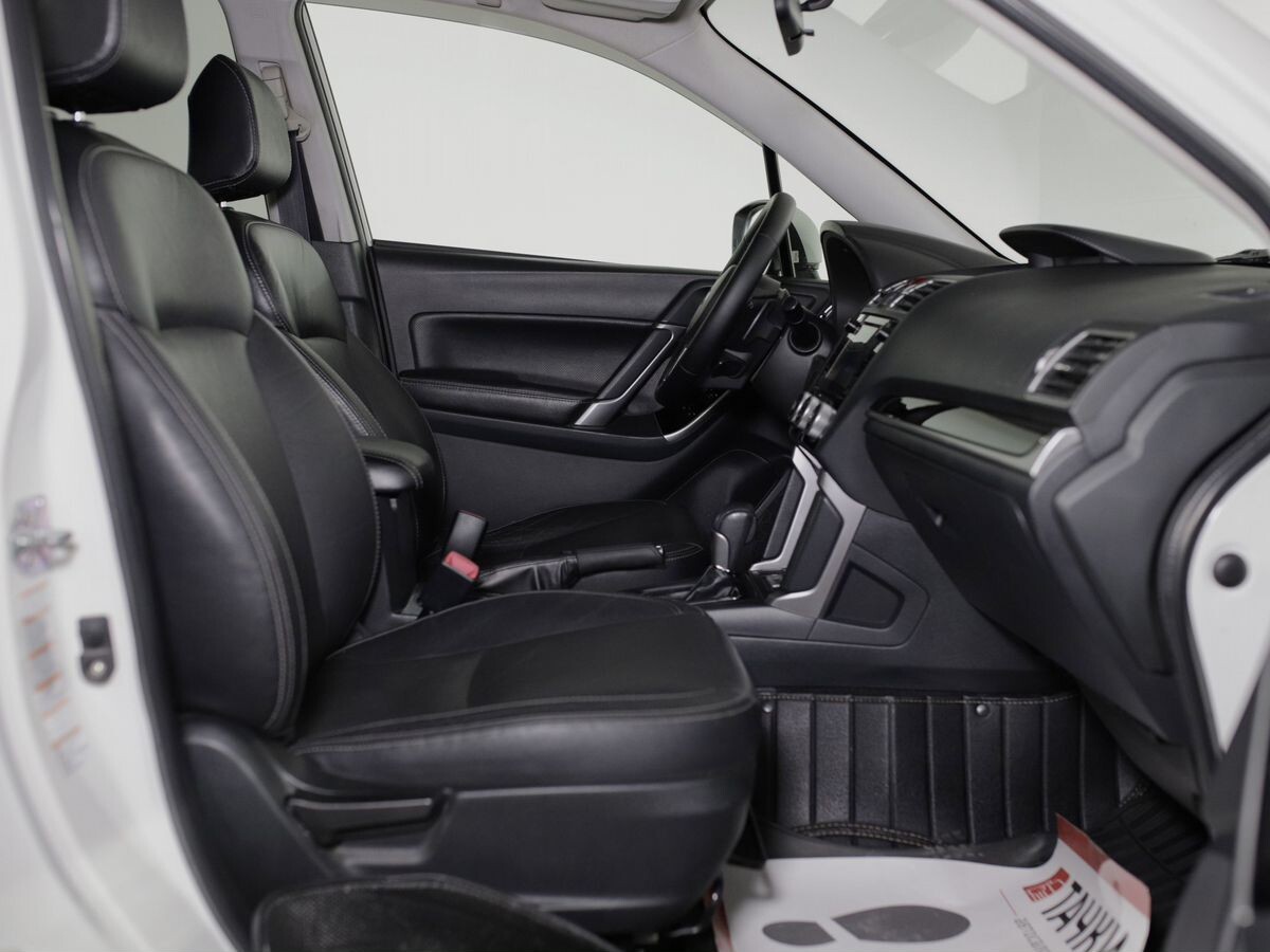 Subaru Forester 2016 - фото автомобиля