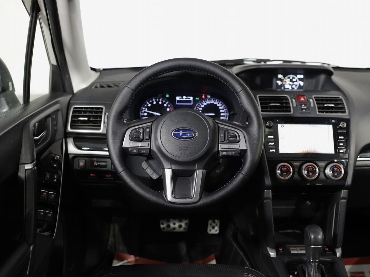 Subaru Forester 2016 - фото автомобиля