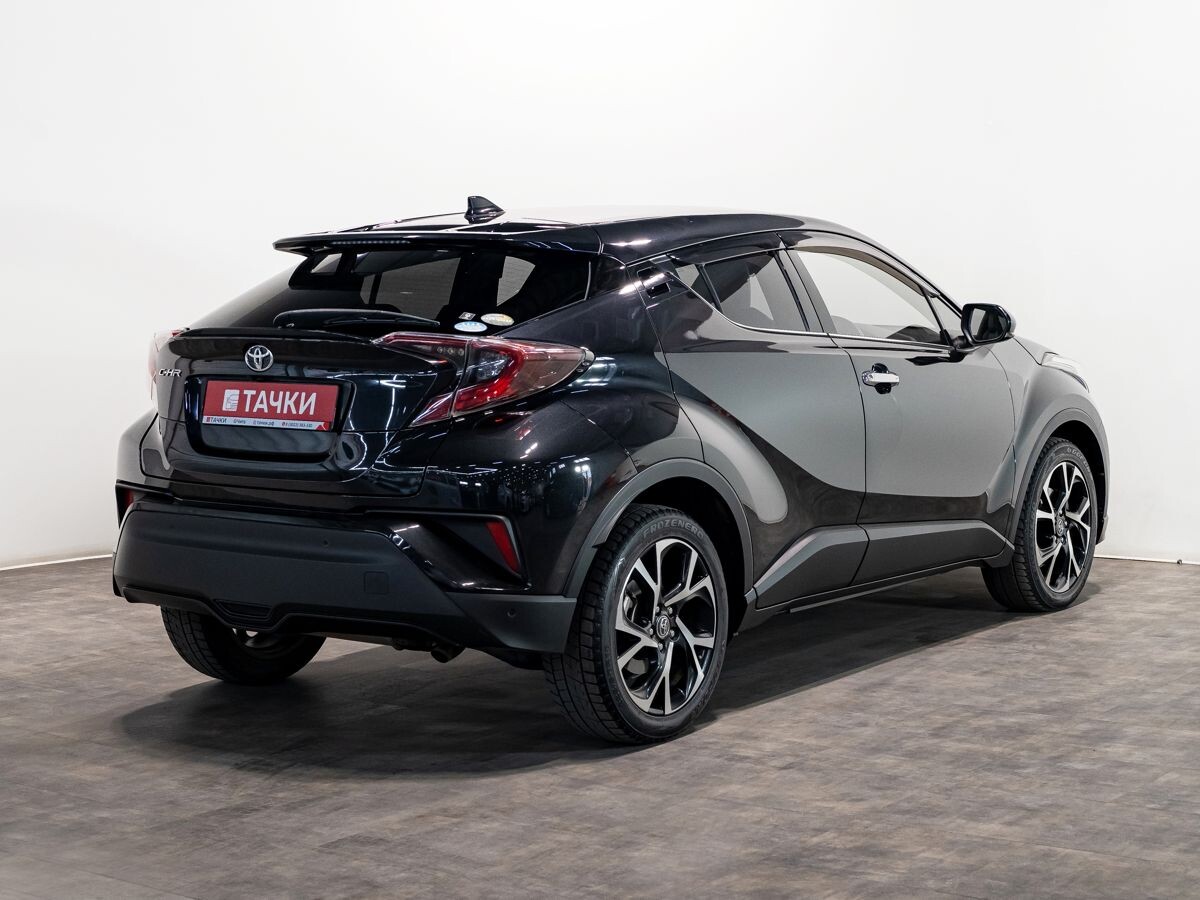 Toyota C-HR 2018 - фото автомобиля