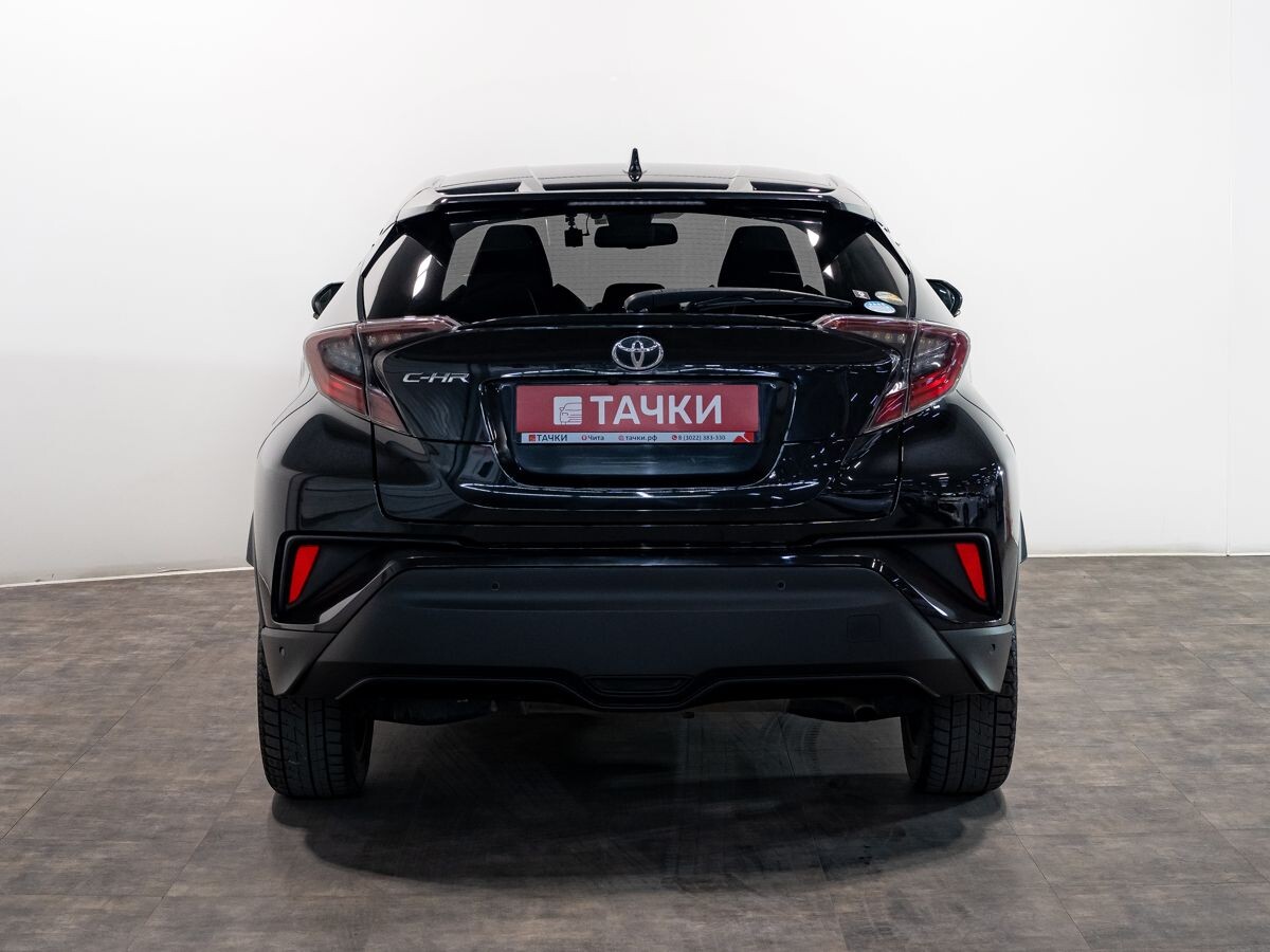 Toyota C-HR 2018 - фото автомобиля