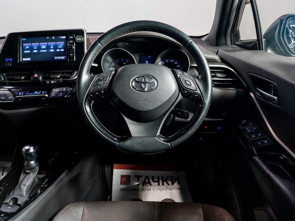 Toyota C-HR 2018 - фото автомобиля