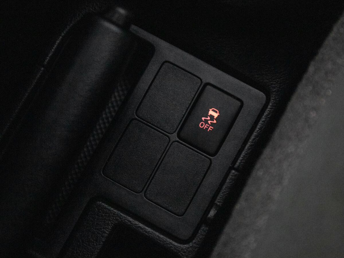 Toyota Vitz 2018 - фото автомобиля