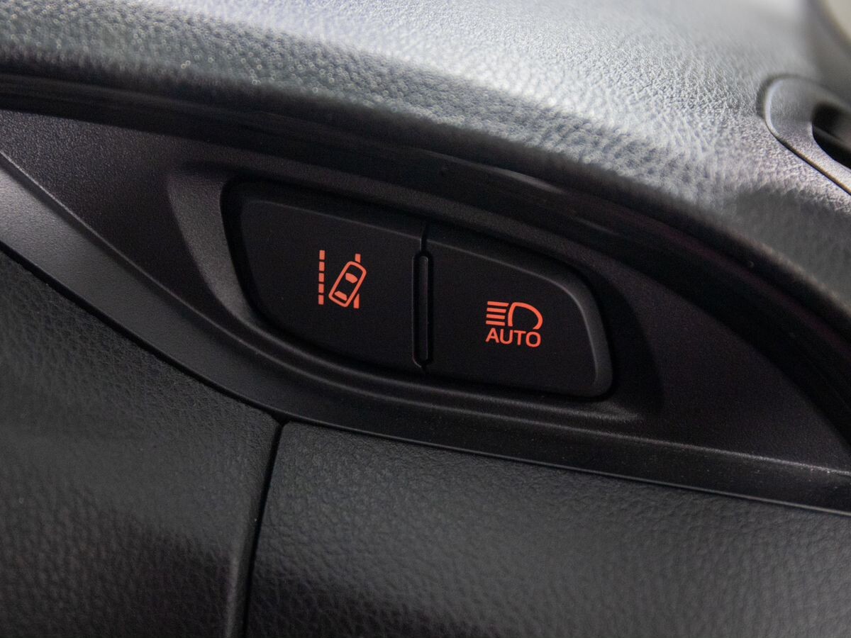 Toyota Vitz 2018 - фото автомобиля