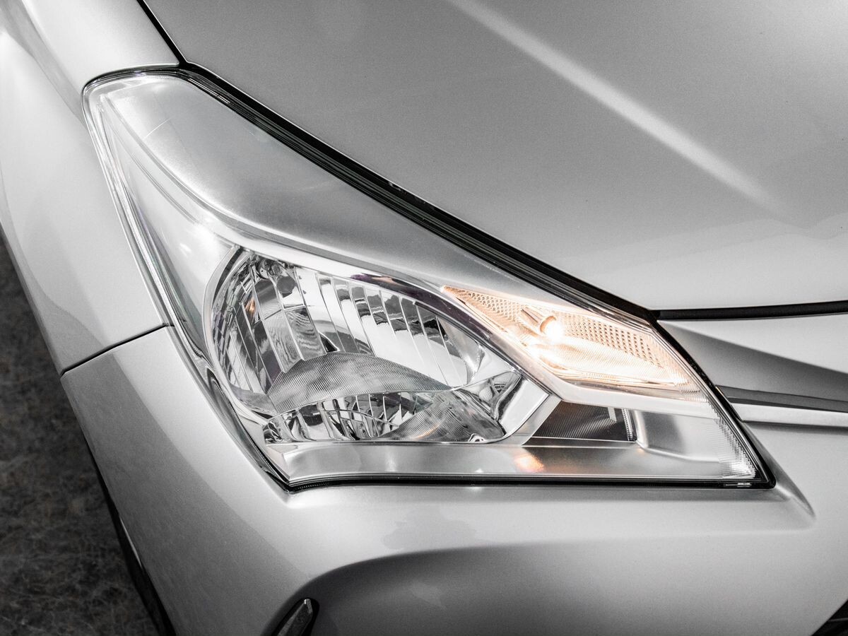 Toyota Vitz 2018 - фото автомобиля