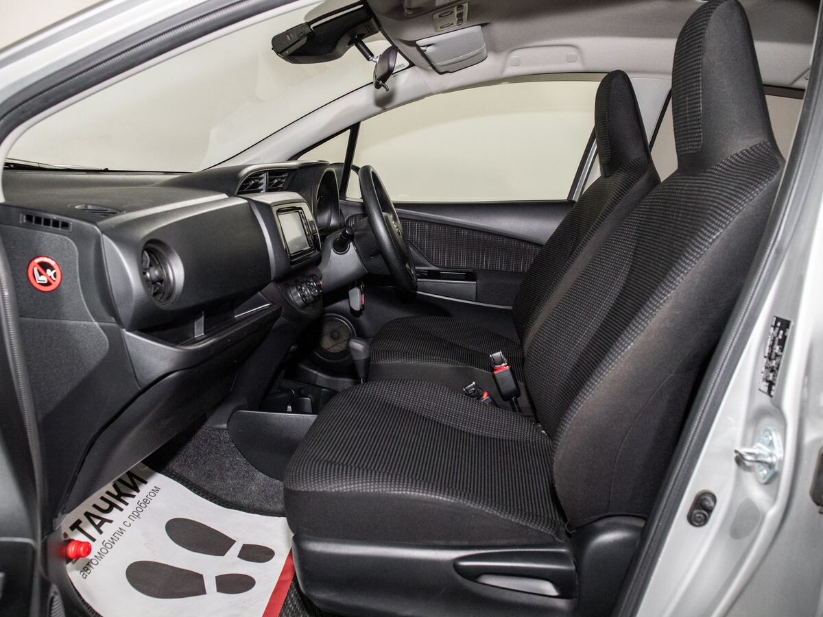 Toyota Vitz 2018 - фото автомобиля