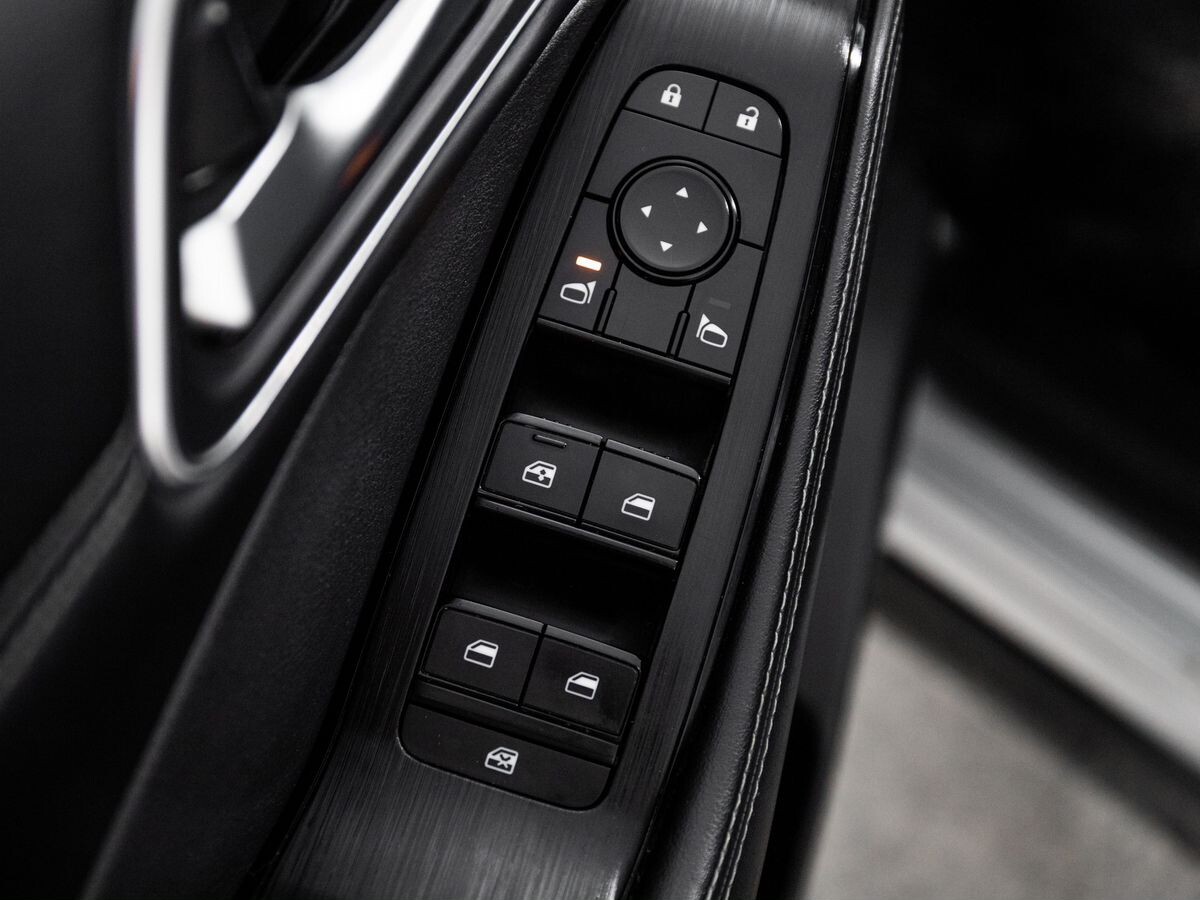 Nissan Rogue 2021 - фото автомобиля