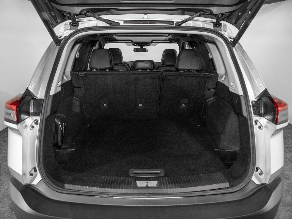 Nissan Rogue 2021 - фото автомобиля