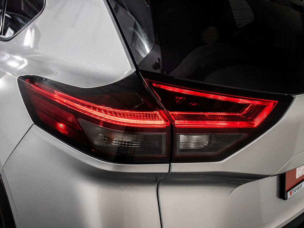 Nissan Rogue 2021 - фото автомобиля