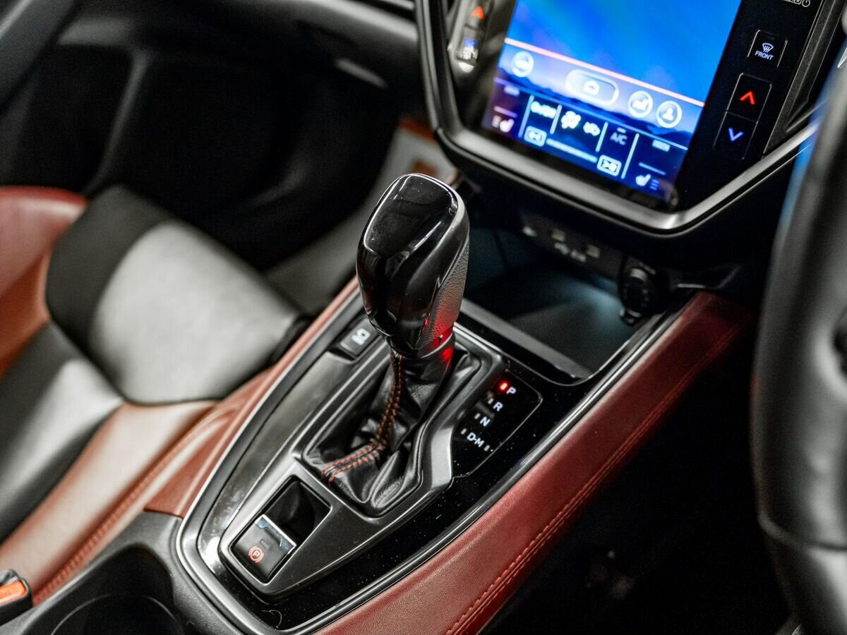 Subaru Levorg 2020 - фото автомобиля