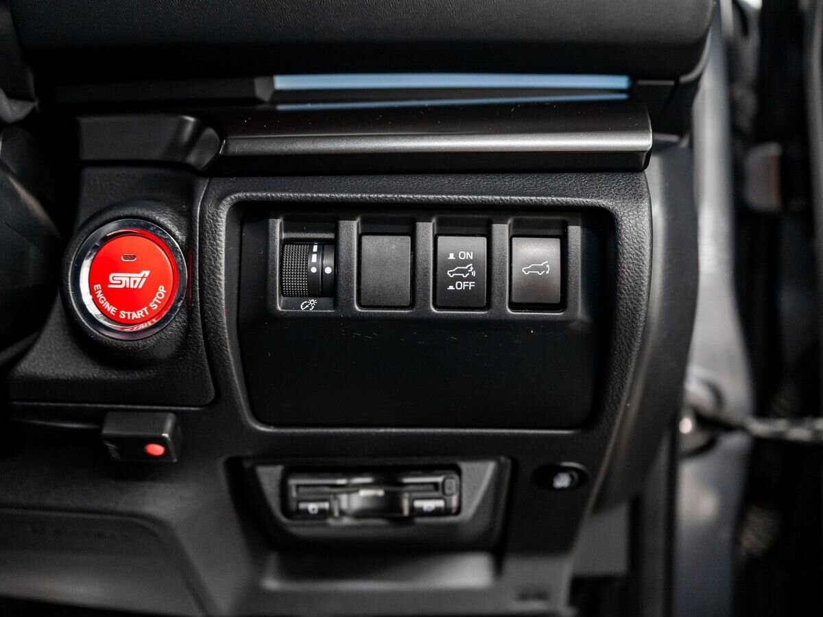 Subaru Levorg 2020 - фото автомобиля