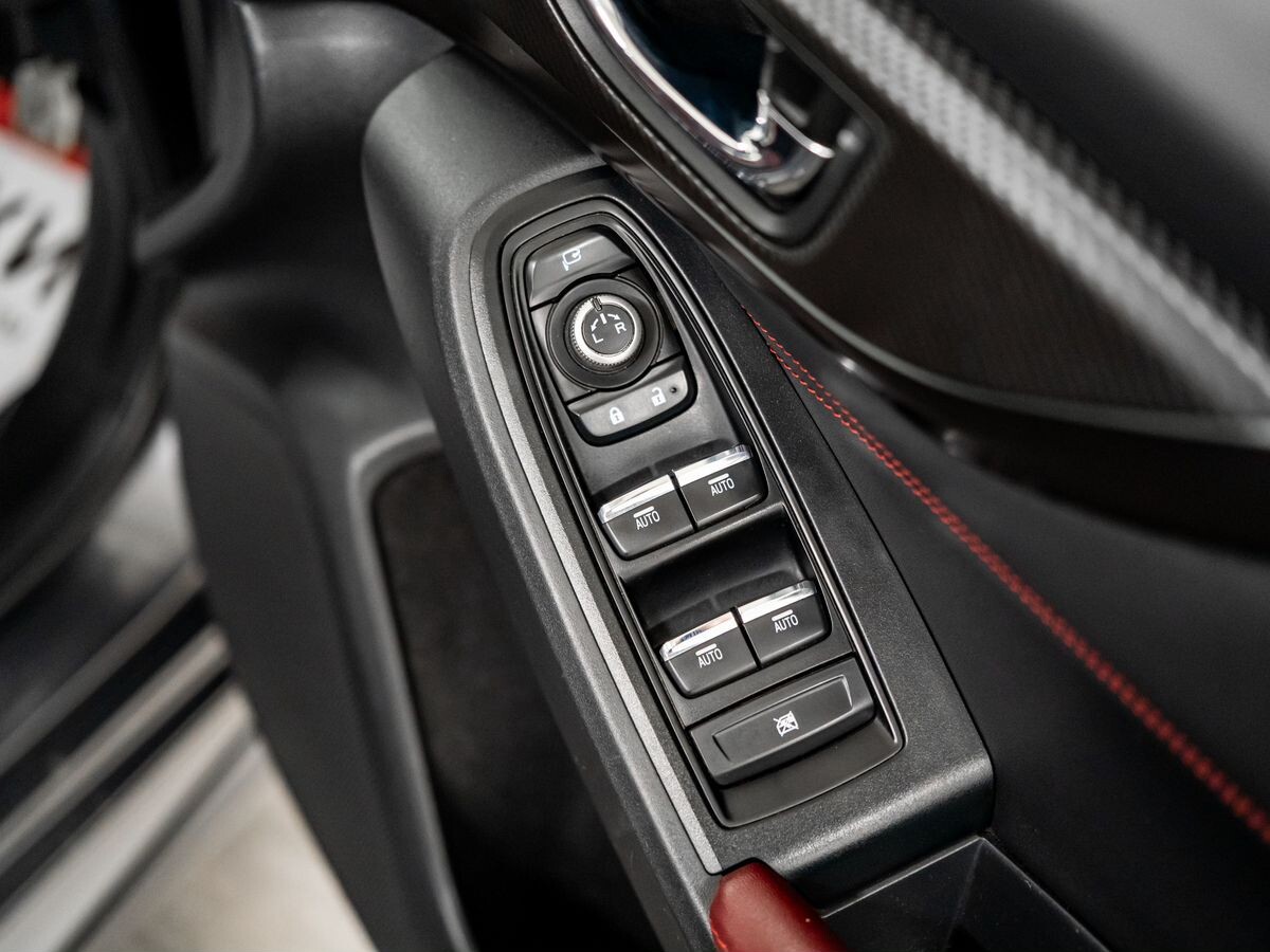 Subaru Levorg 2020 - фото автомобиля