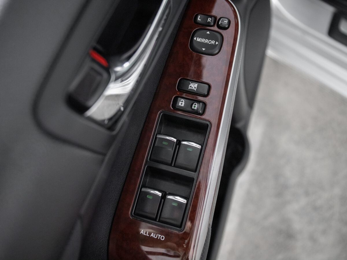 Toyota Camry 2013 - фото автомобиля