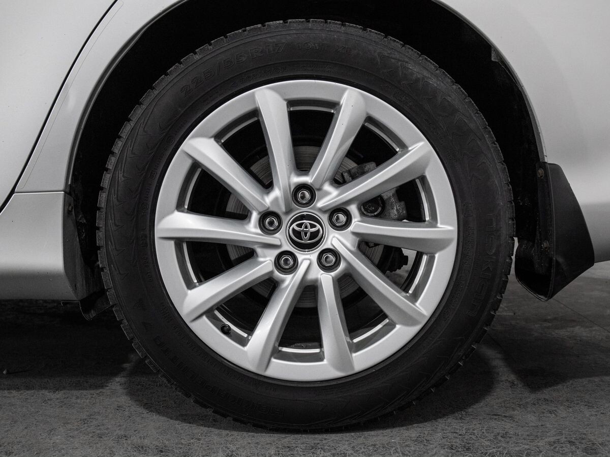 Toyota Camry 2013 - фото автомобиля