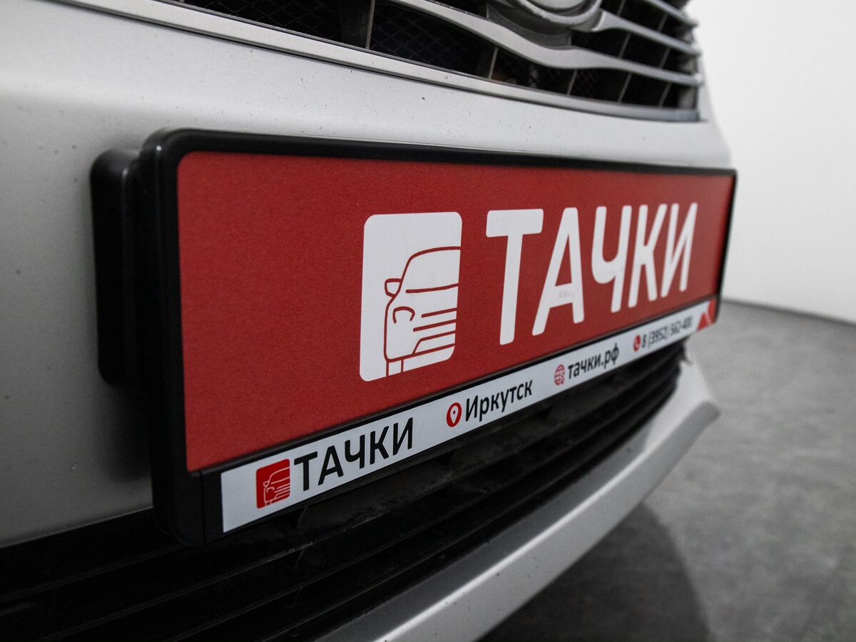 Toyota Camry 2013 - фото автомобиля