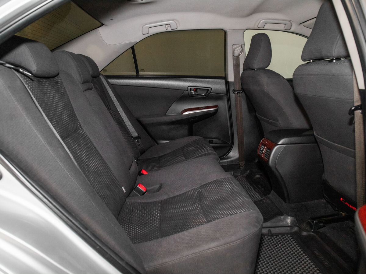 Toyota Camry 2013 - фото автомобиля