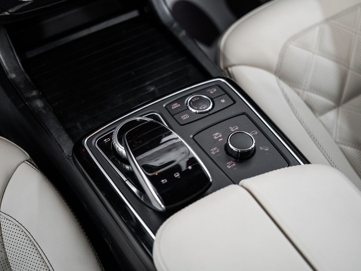 Mercedes-Benz GLS 2015 - фото автомобиля