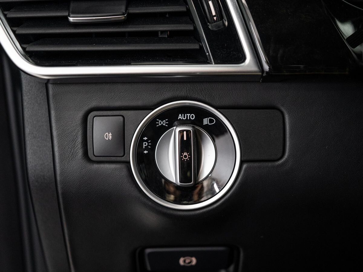 Mercedes-Benz GLS 2015 - фото автомобиля