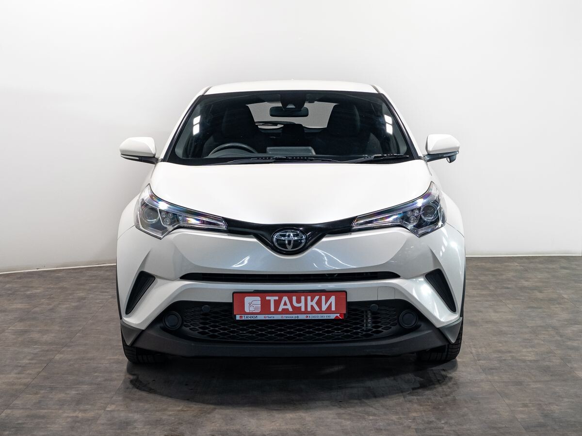 Toyota C-HR 2019 - фото автомобиля