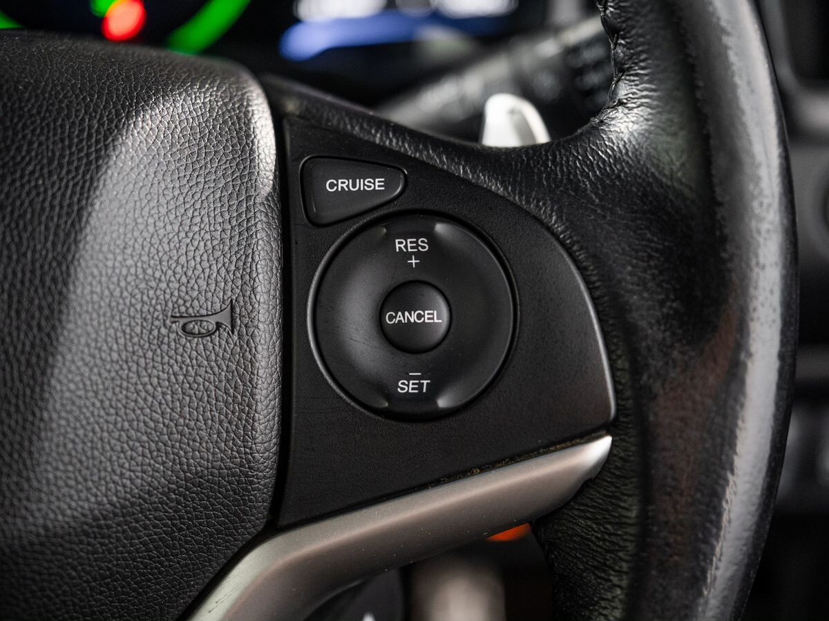 Honda Shuttle 2016 - фото автомобиля