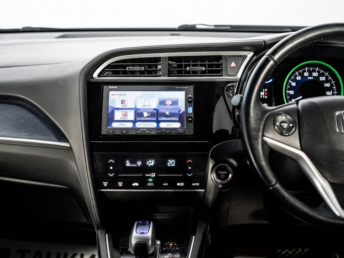 Honda Shuttle 2016 - фото автомобиля