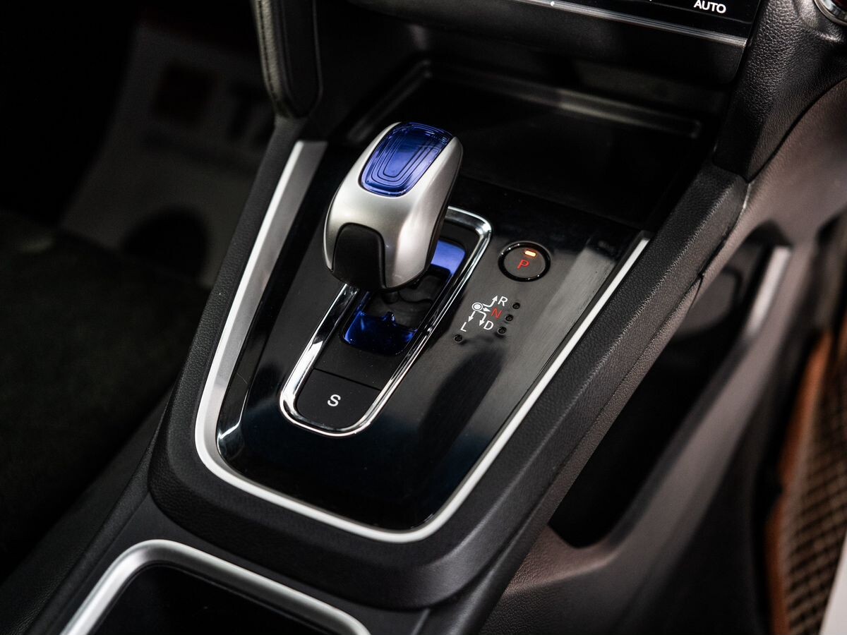 Honda Shuttle 2016 - фото автомобиля