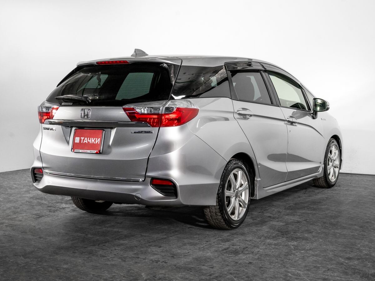 Honda Shuttle 2016 - фото автомобиля