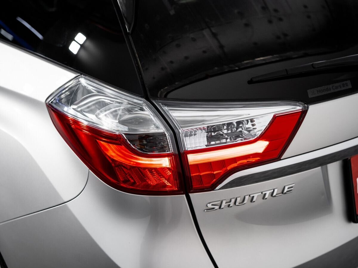 Honda Shuttle 2016 - фото автомобиля