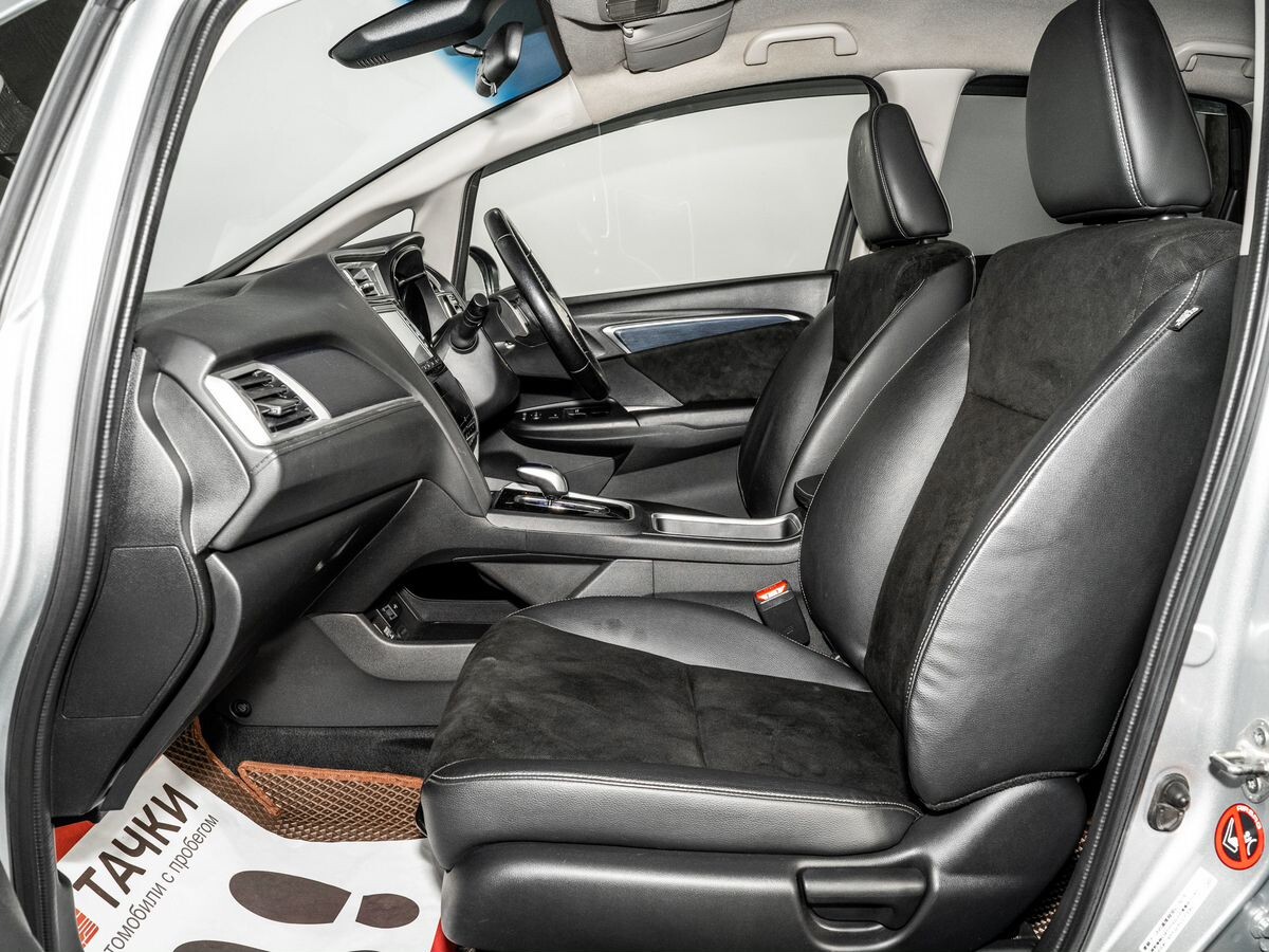 Honda Shuttle 2016 - фото автомобиля