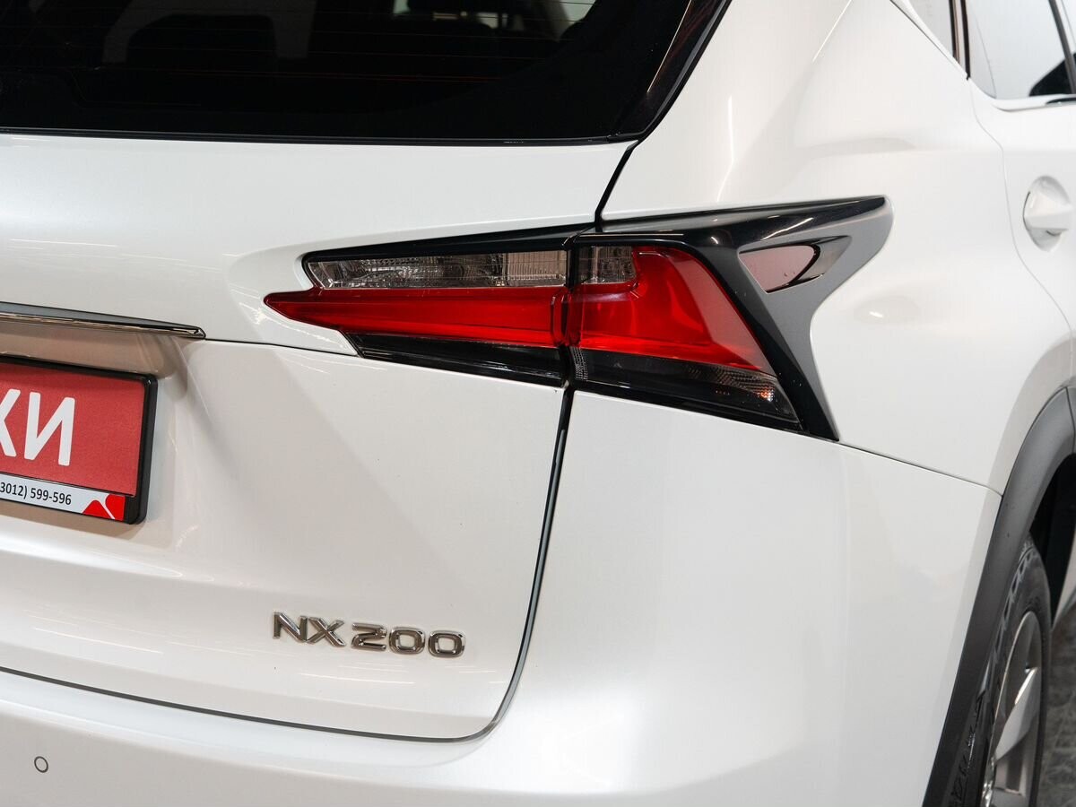Lexus NX200 2015 - фото автомобиля