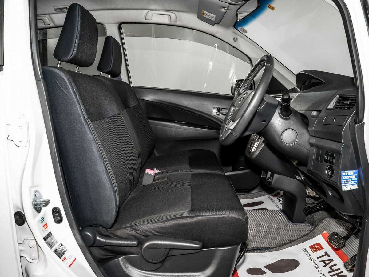 Daihatsu Move 2012 - фото автомобиля
