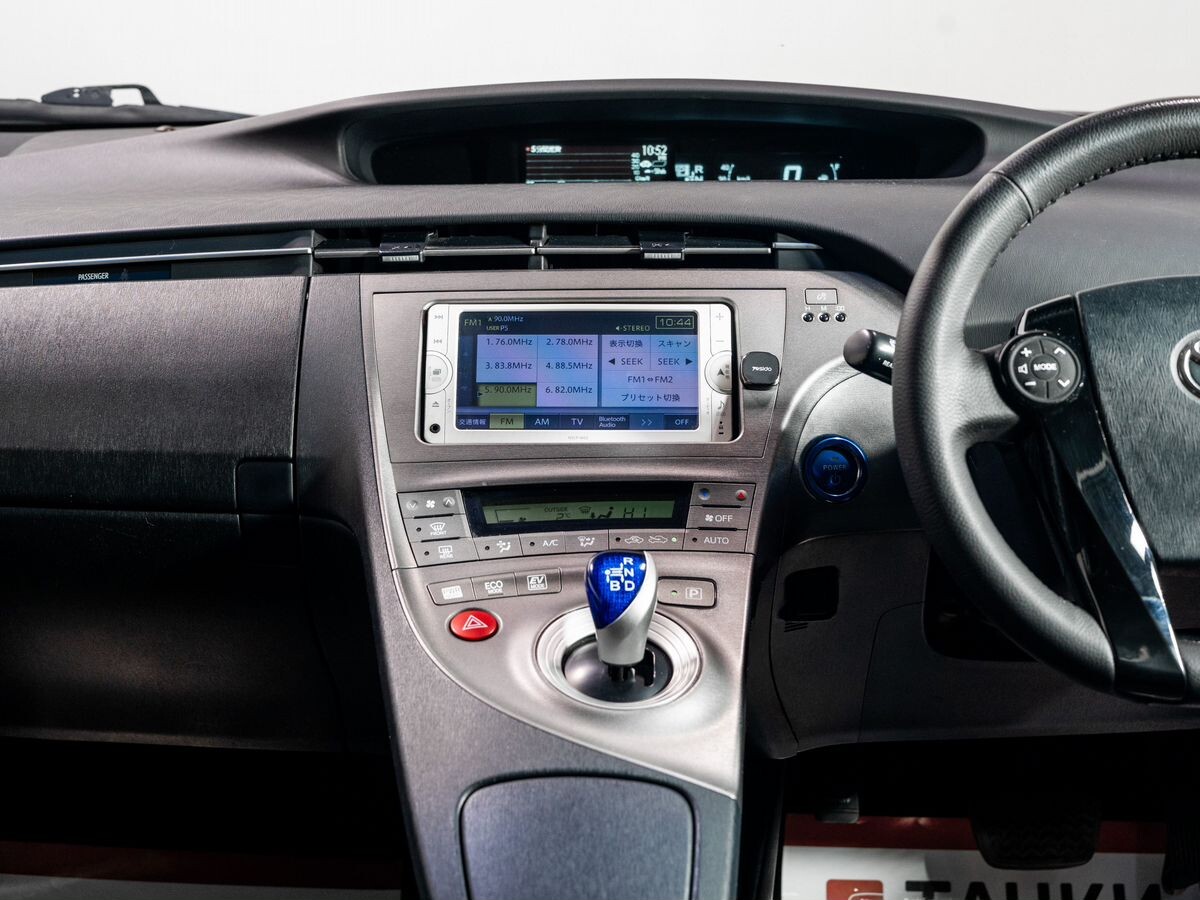 Toyota Prius 2014 - фото автомобиля