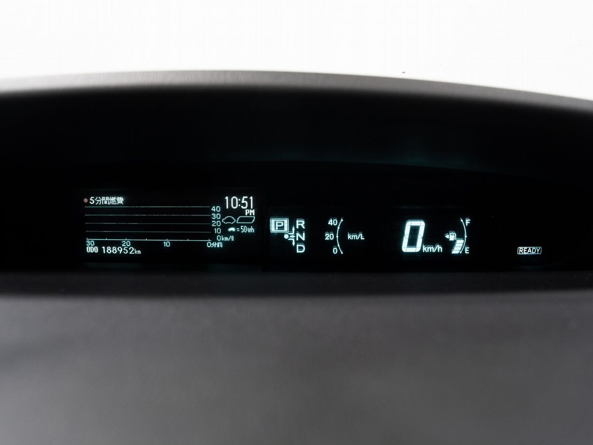 Toyota Prius 2014 - фото автомобиля