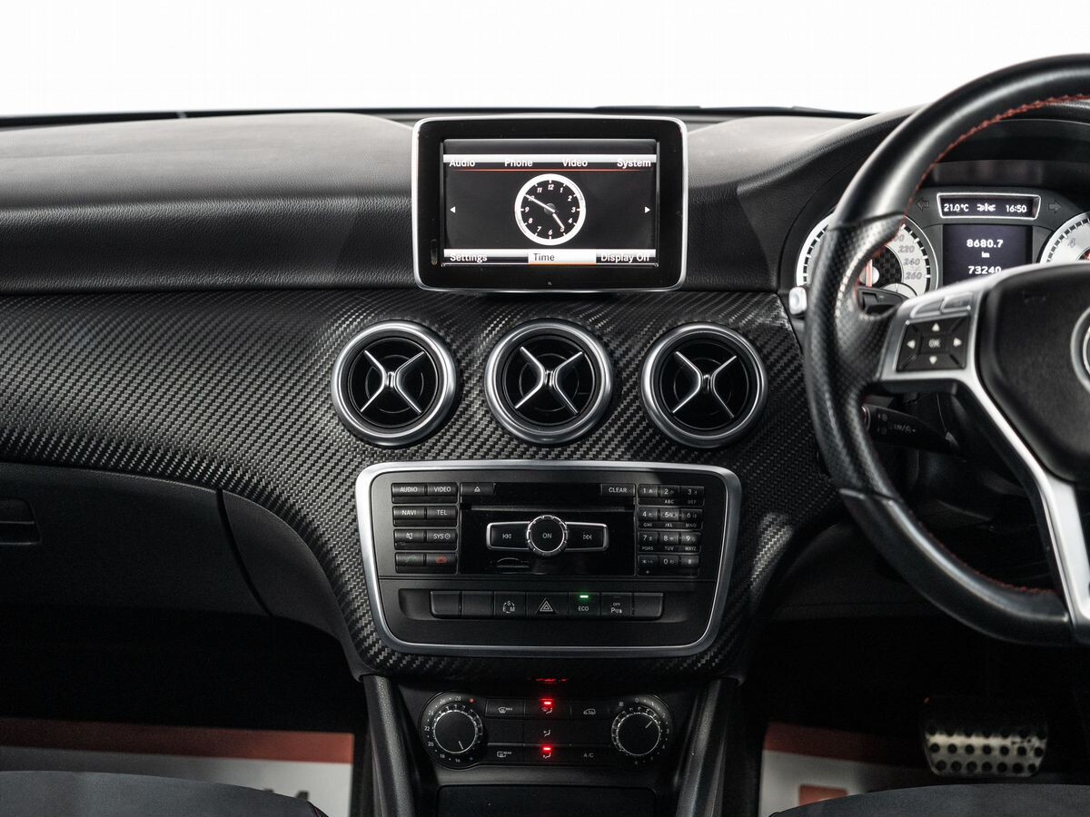 Mercedes-Benz A-Class 2012 - фото автомобиля
