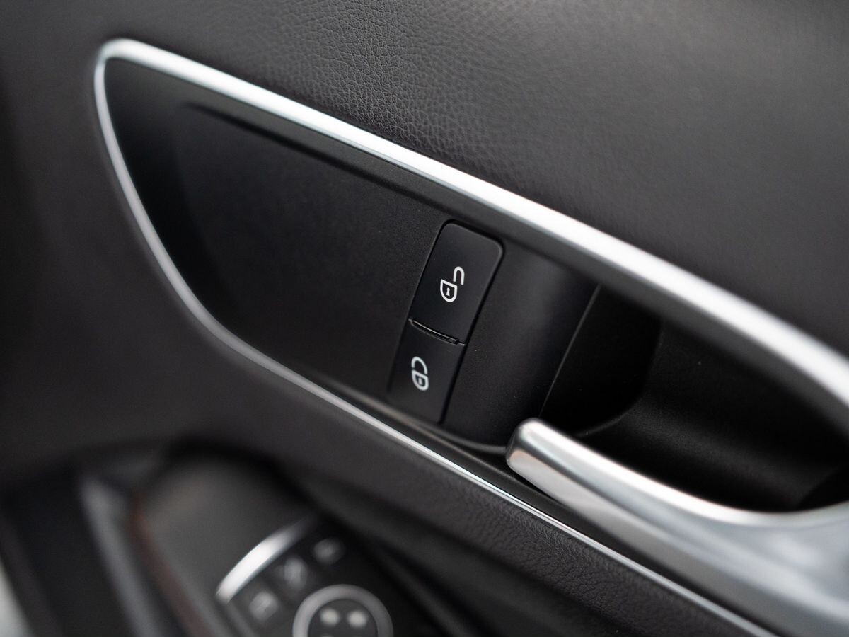 Mercedes-Benz A-Class 2012 - фото автомобиля