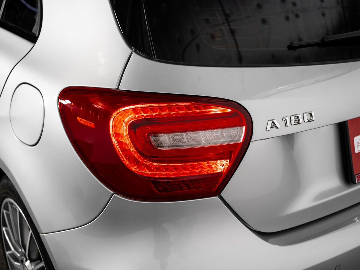 Mercedes-Benz A-Class 2012 - фото автомобиля