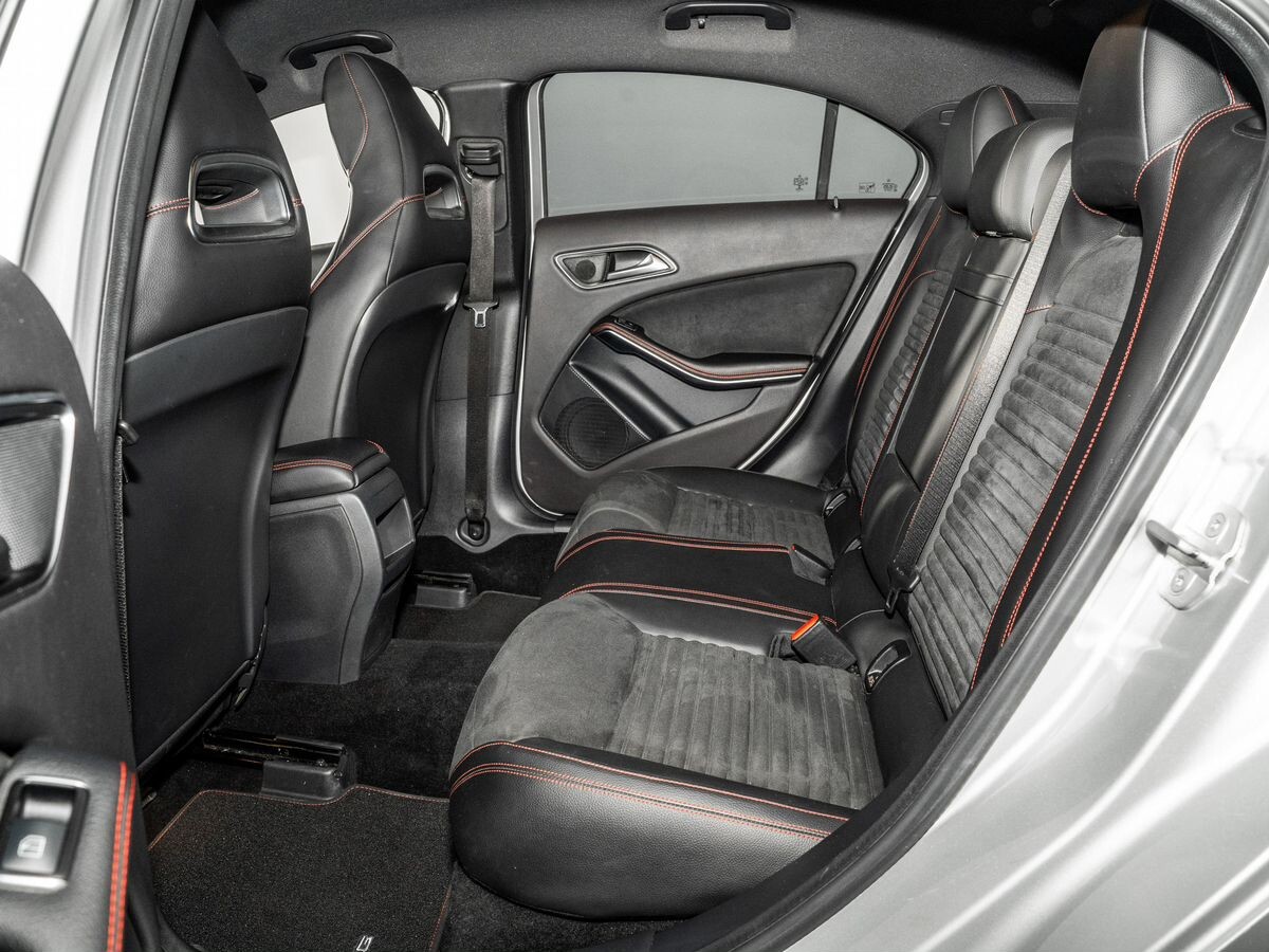 Mercedes-Benz A-Class 2012 - фото автомобиля