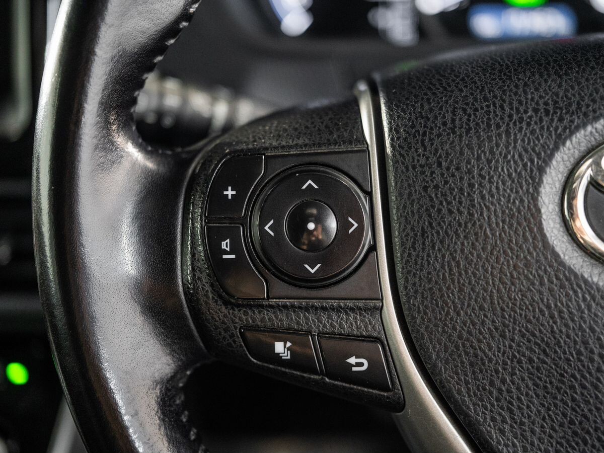 Toyota Esquire 2014 - фото автомобиля