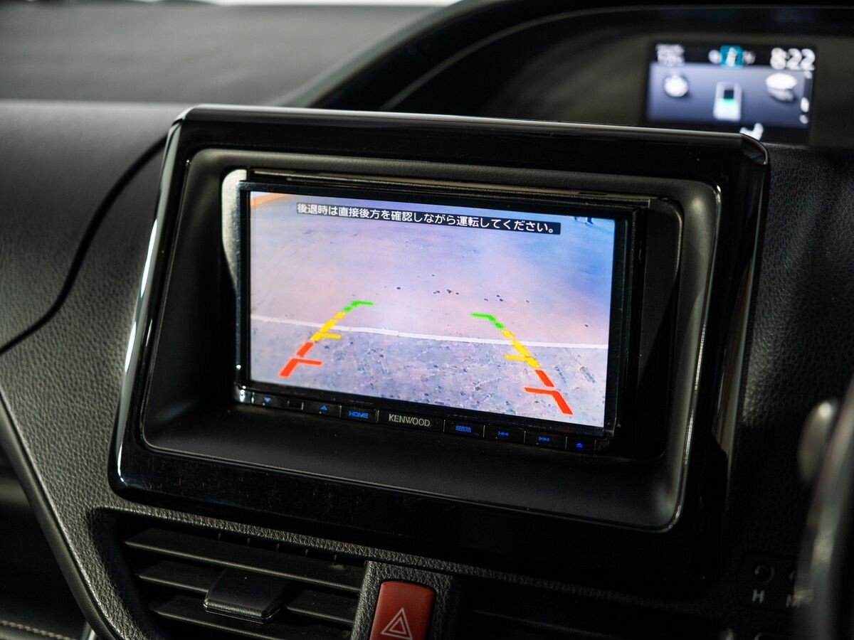 Toyota Esquire 2014 - фото автомобиля