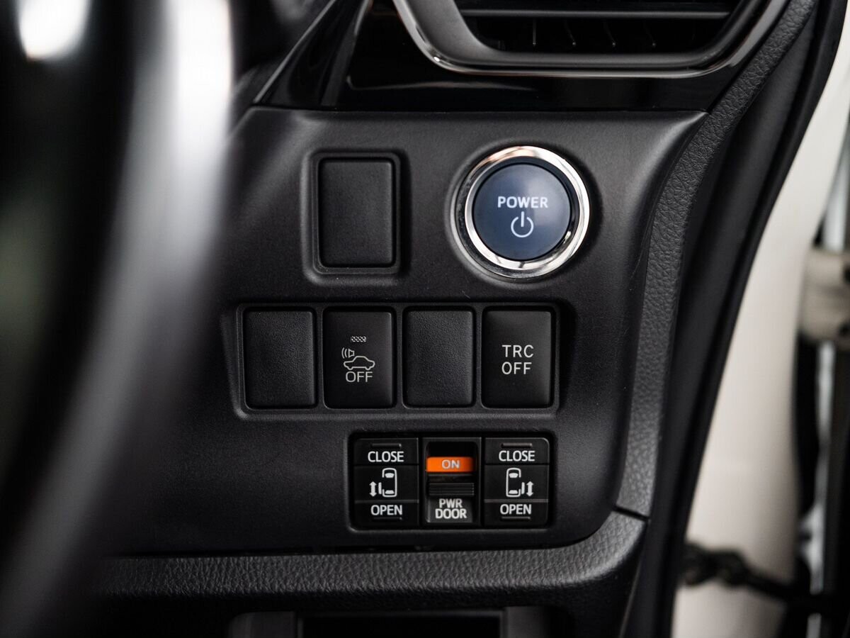 Toyota Esquire 2014 - фото автомобиля