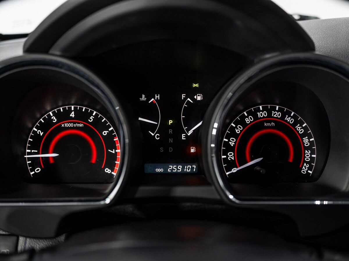 Toyota Highlander 2011 - фото автомобиля