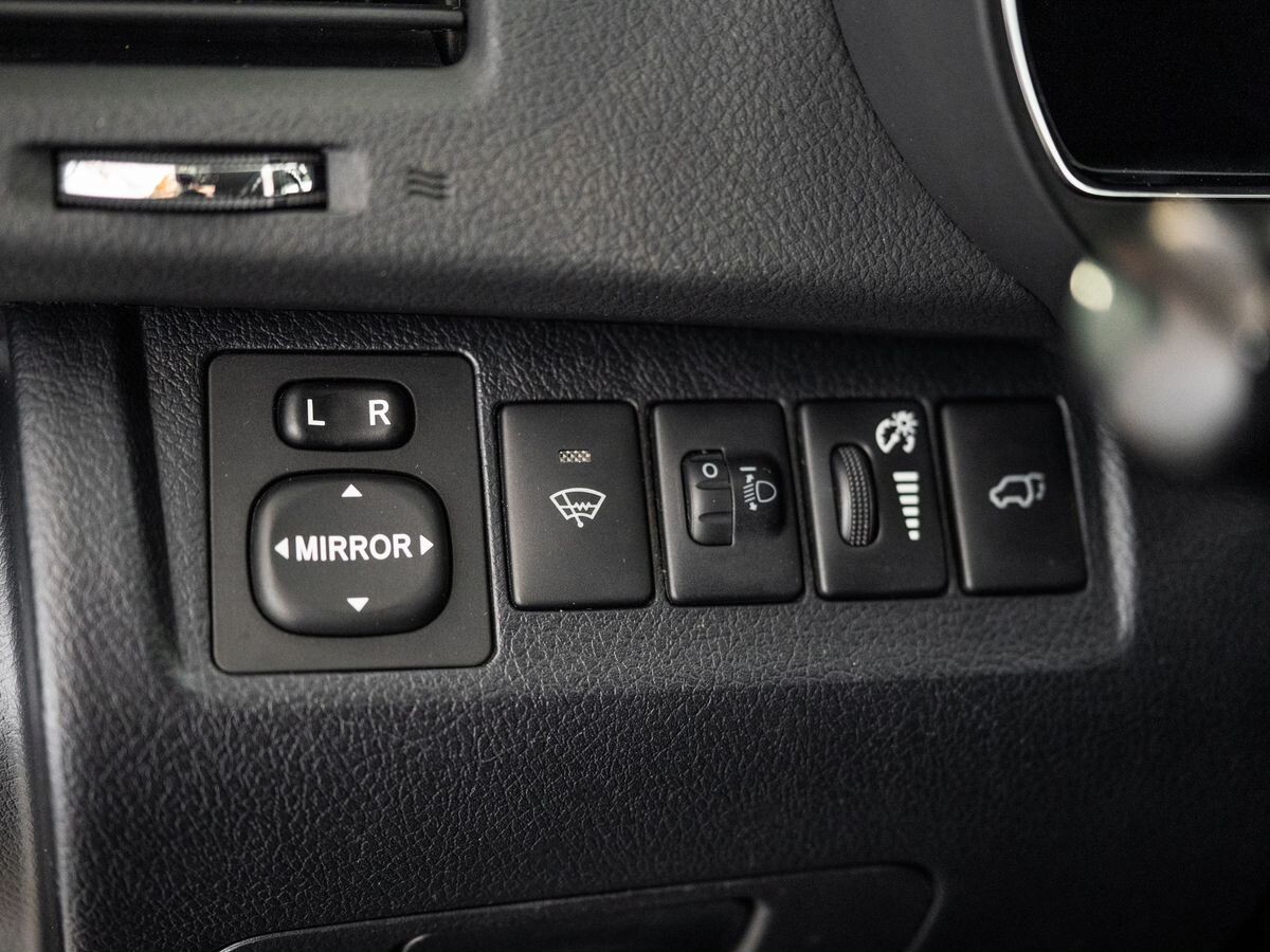 Toyota Highlander 2011 - фото автомобиля