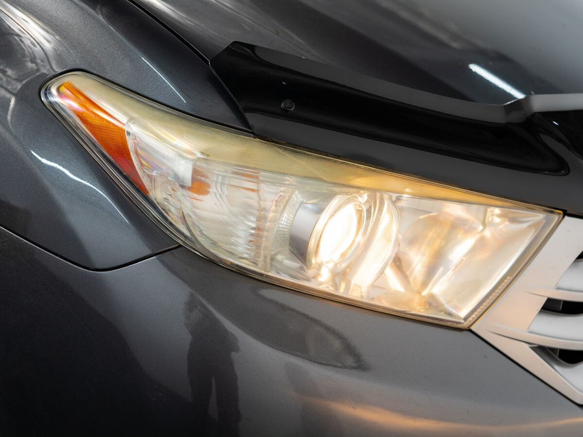 Toyota Highlander 2011 - фото автомобиля