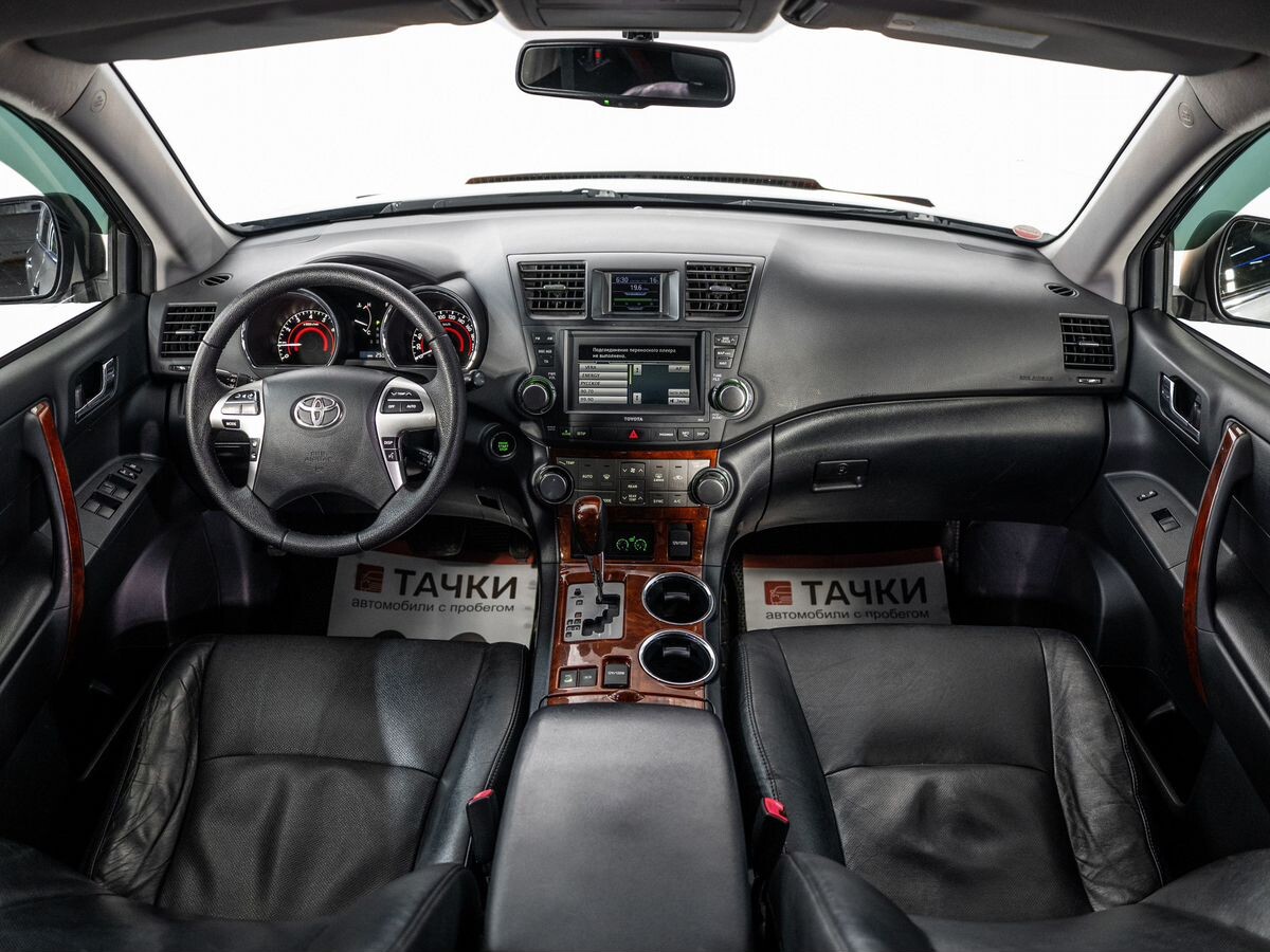 Toyota Highlander 2011 - фото автомобиля