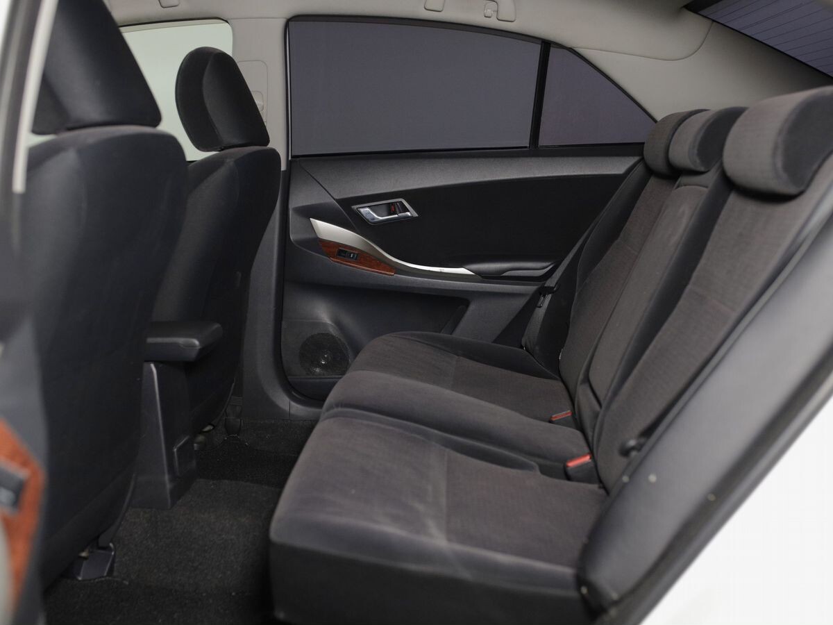 Toyota Allion 2010 - фото автомобиля