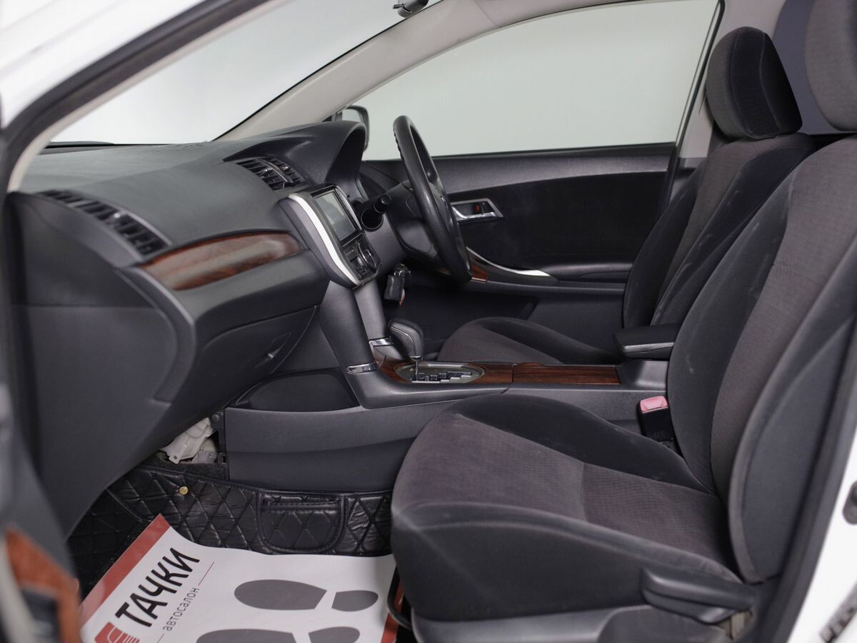 Toyota Allion 2010 - фото автомобиля